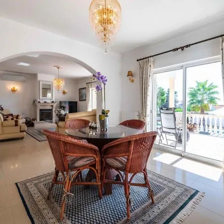 بيت للعطل Casa Encantadora Ferias Inesqueciveis Em Familia كارفويرو